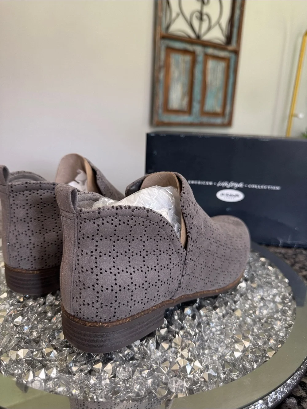 Dr. Scholl's Gray Perforated Slip-On Ankle Booties NWT 8.5W